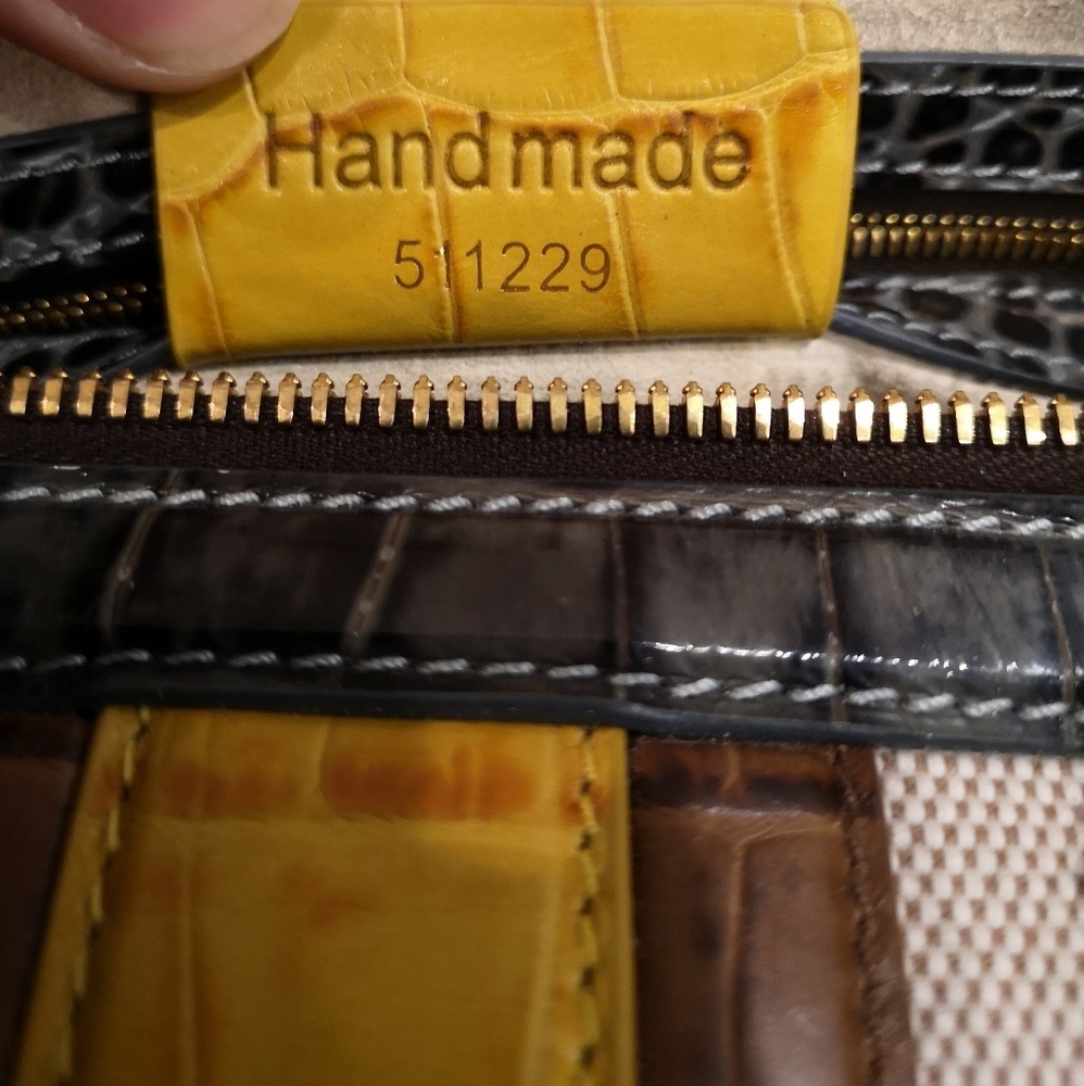 Andre Ross Women's Handbags - Picture 6 of 7